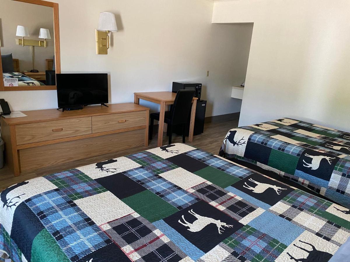 Deer Lodge Motel Sundance Extérieur photo