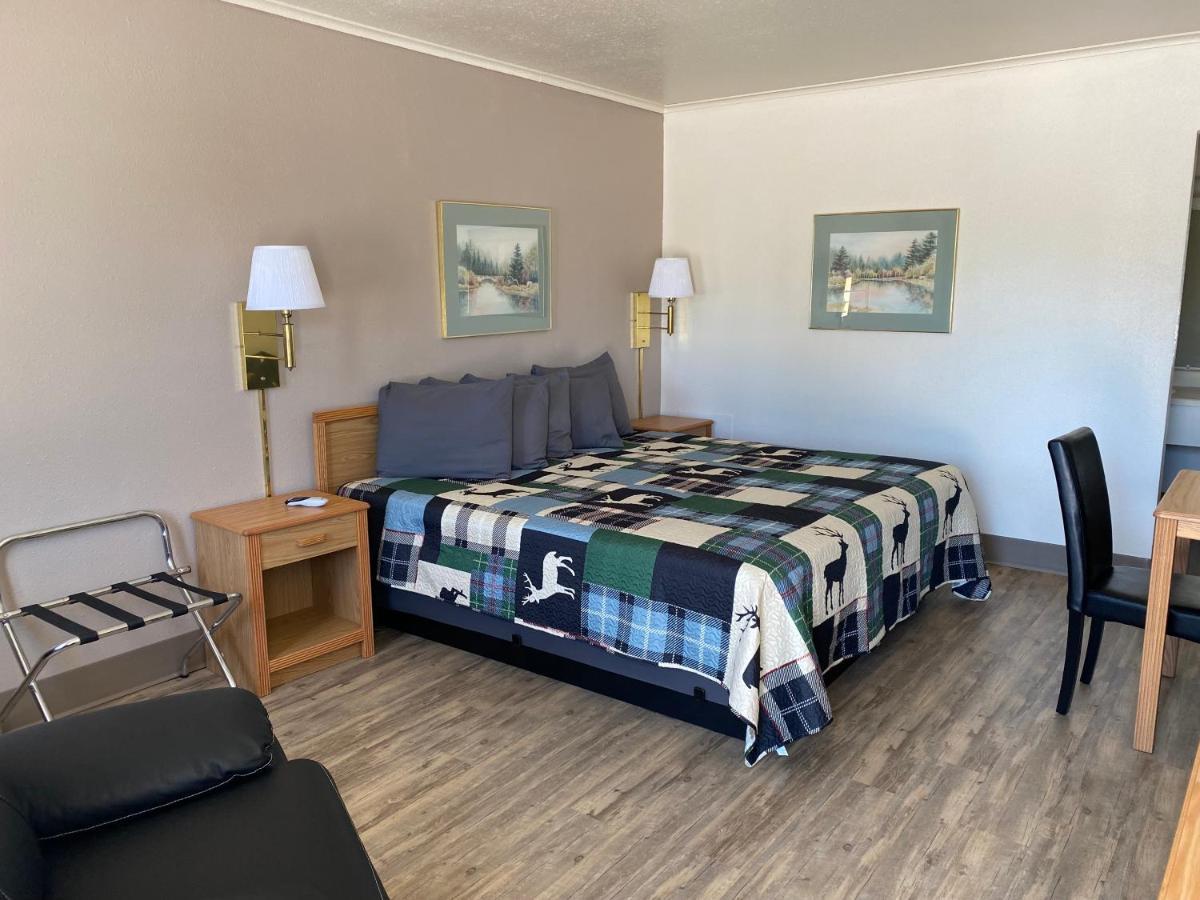Deer Lodge Motel Sundance Extérieur photo