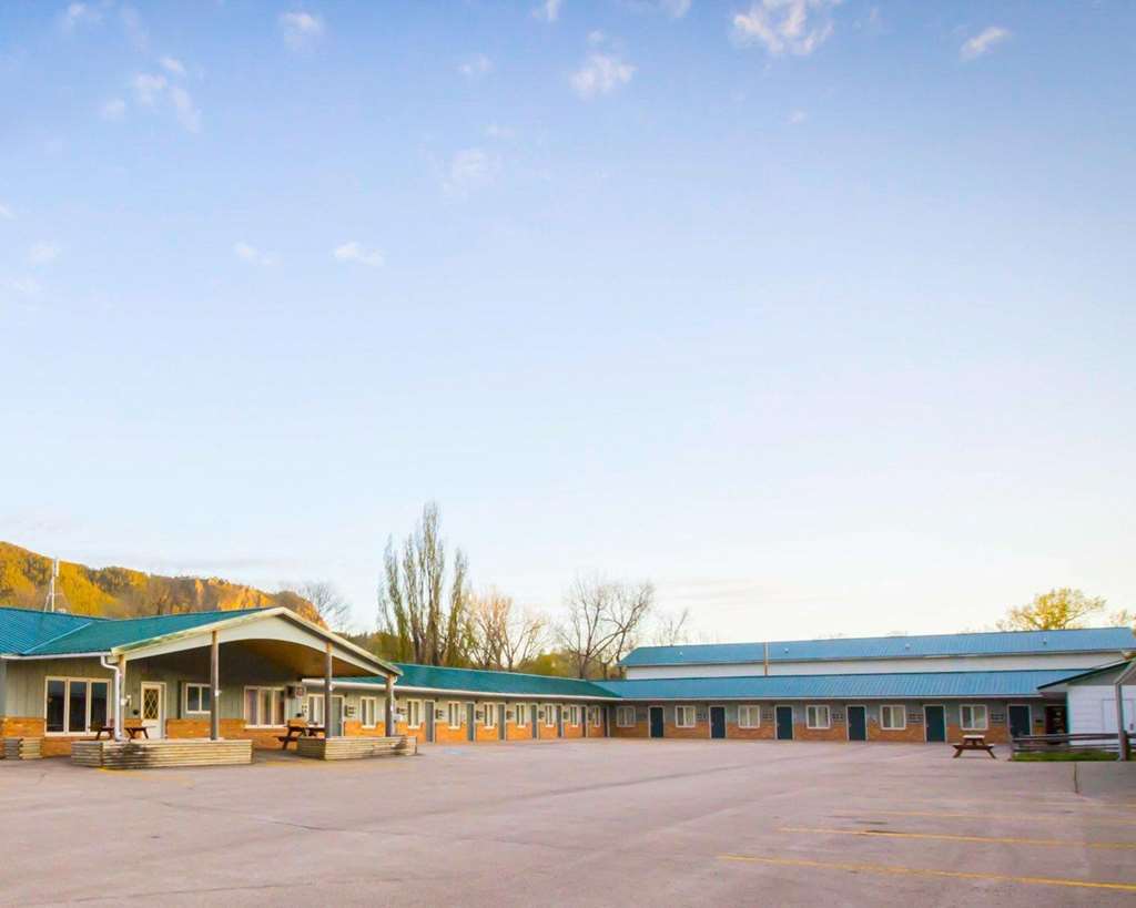 Deer Lodge Motel Sundance Extérieur photo