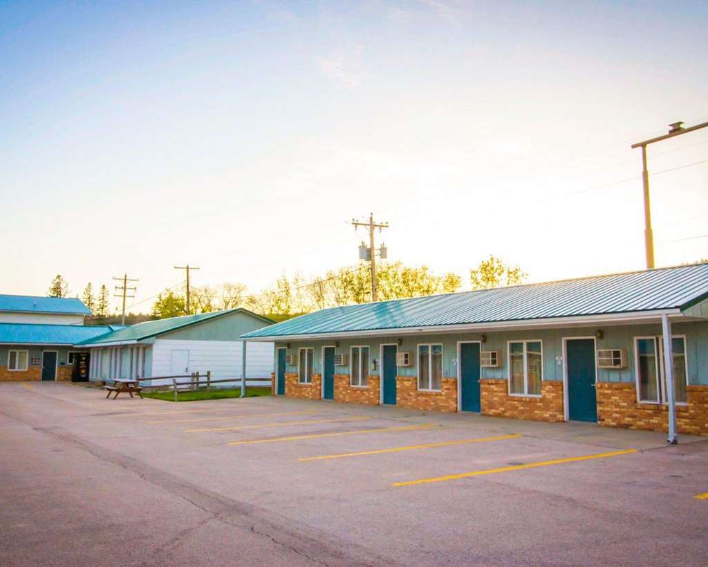 Deer Lodge Motel Sundance Extérieur photo